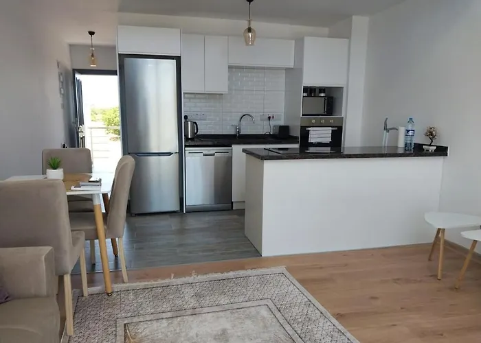 Retreat, Block B1, Unit 11 *